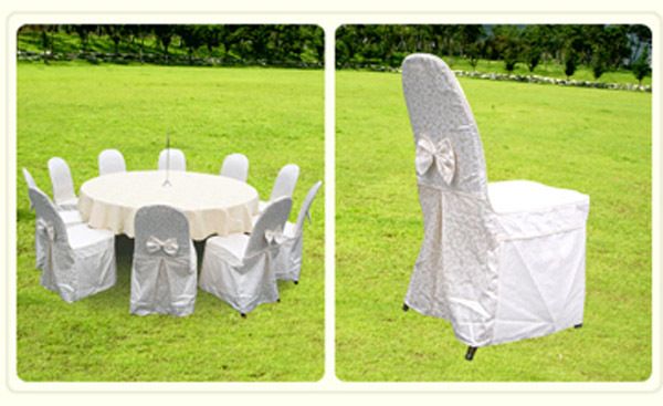 리본 스타킹의자